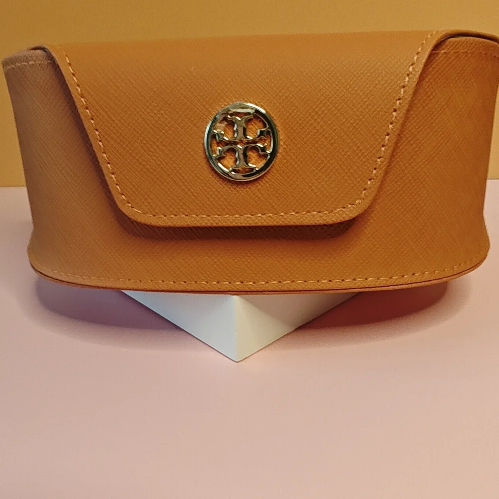 Tory Burch Black Tortoise Shell Color Sunglasses - Picture 8 of 8